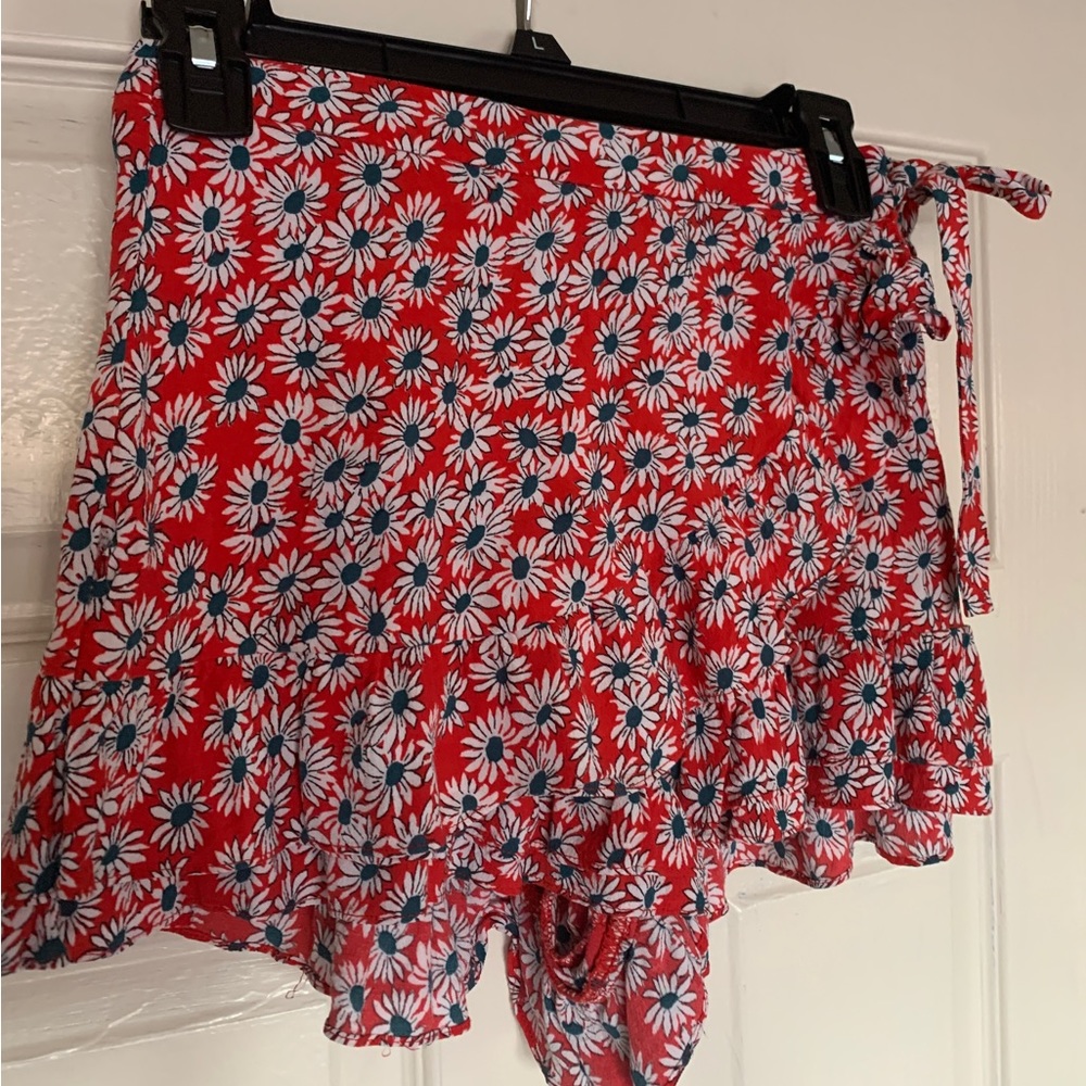 Zara Trafaluc Collection Red Daisy Print Skort